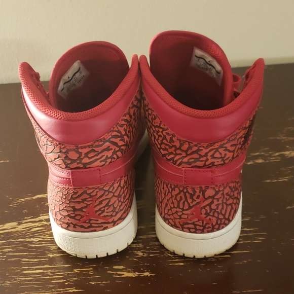 Jordan 1 - Picture 2 of 4